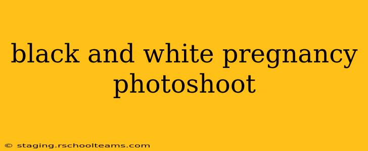 black and white pregnancy photoshoot